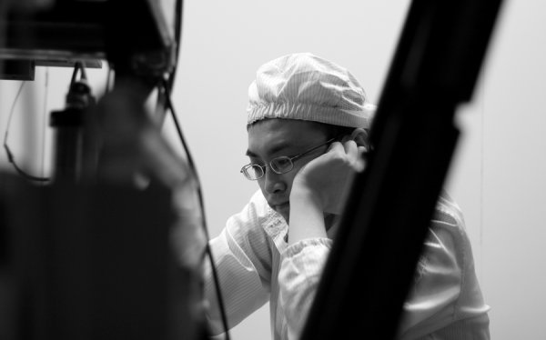 美牛股 博士延毕、屡试屡败、课题组大规模离职，开局不利的“人生剧本”如何十年逆袭